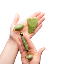 Cargar imagen en el visor de la galería, Kit Gua Sha Y Rodillo De Jade Natural