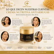 Cargar imagen en el visor de la galería, Imagen de clientas satisfechas utilizando crema antiarrugas con colágeno de Tierra de Miel, mostrando resultados reales.
